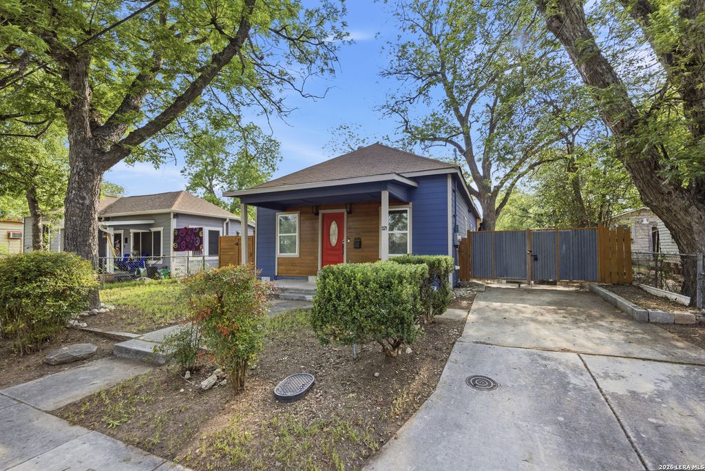 Photo of 321 Regent, San Antonio, TX 78204 (MLS # 1963416)