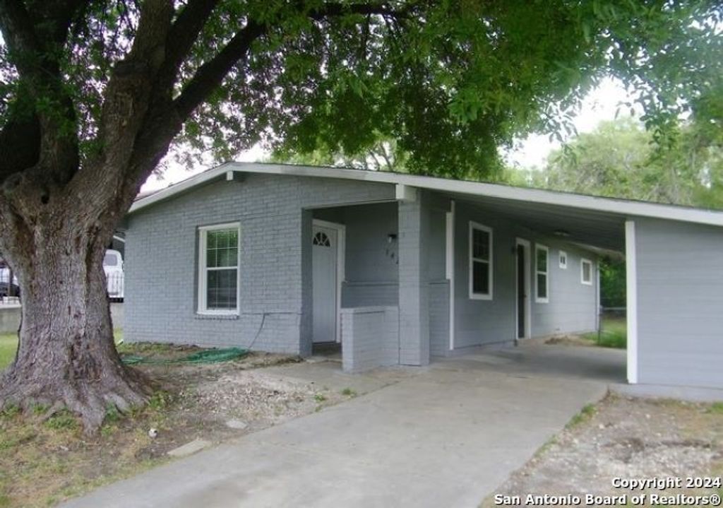 Photo of 142 Peach Valley, San Antonio, TX 78227 (MLS # 1913066)