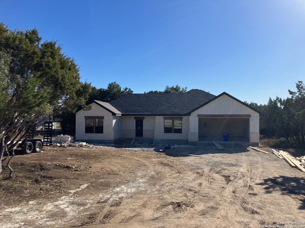 Photo of 1595 Rocky Ridge Loop, Canyon Lake, TX 78133 (MLS # 1929600)
