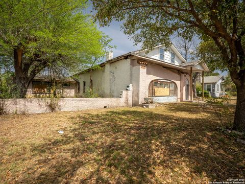1907 W WOODLAWN AVE San Antonio TX 78201