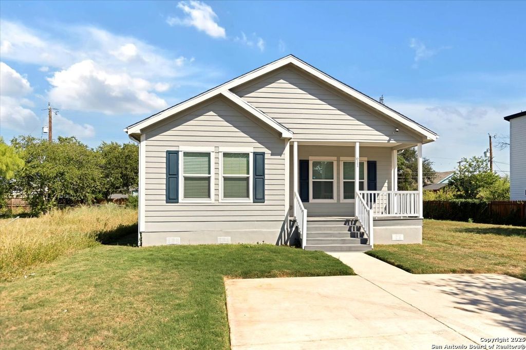 Photo of 611 Rudolph, San Antonio, TX 78202 (MLS # 1913881)