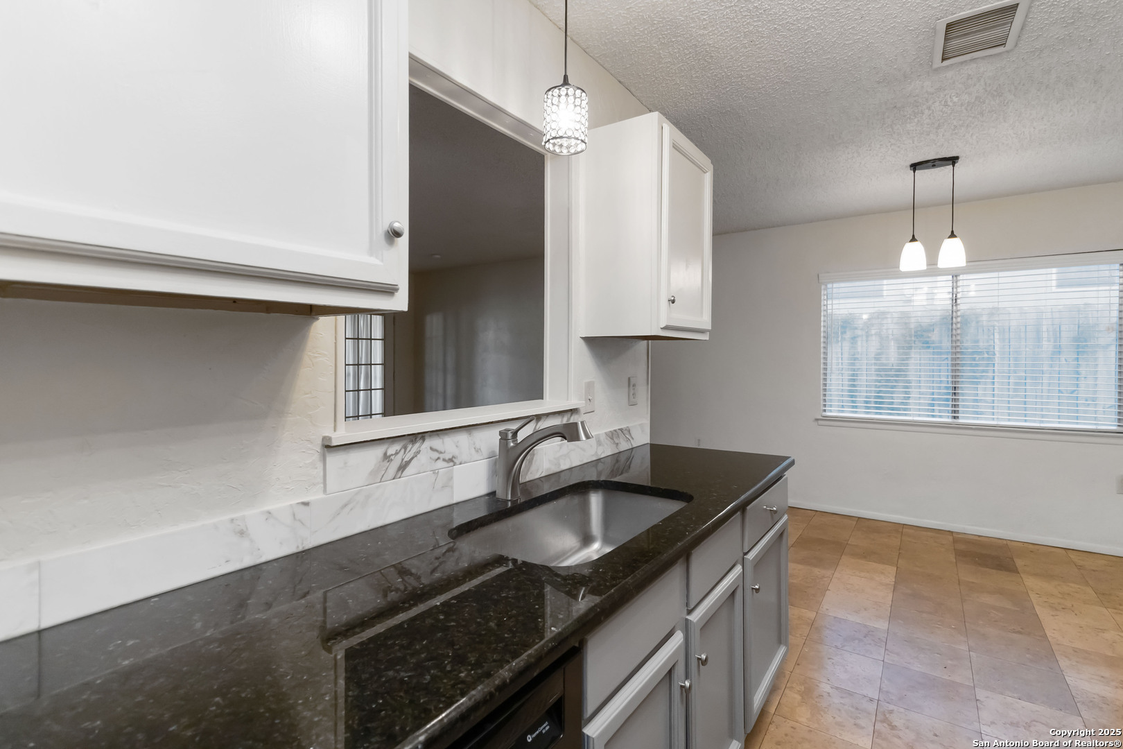 Live Oak, Texas 78233, United States, 3 Bedrooms Bedrooms, ,2 BathroomsBathrooms,Residential,Active,153485