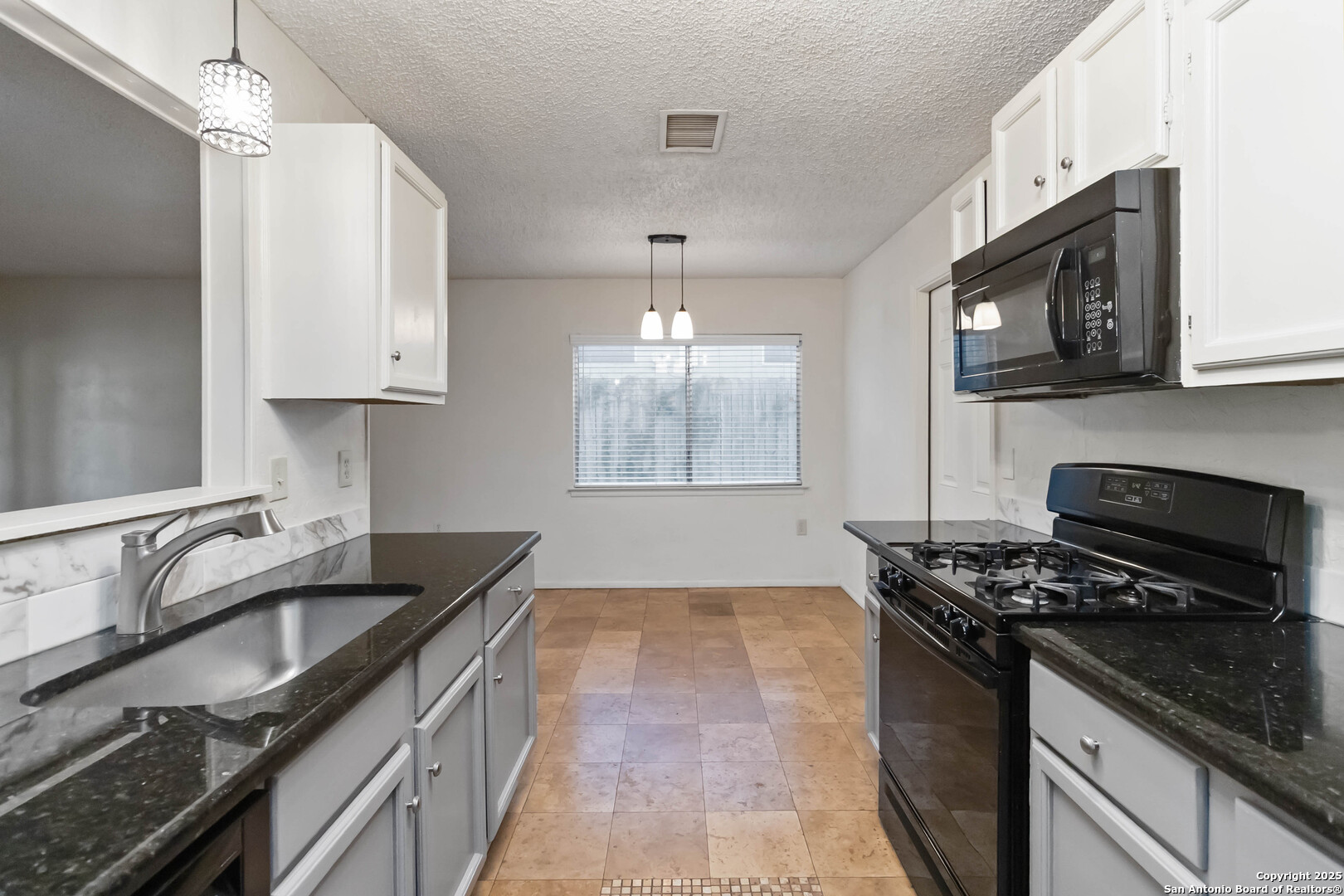 Live Oak, Texas 78233, United States, 3 Bedrooms Bedrooms, ,2 BathroomsBathrooms,Residential,Active,153485