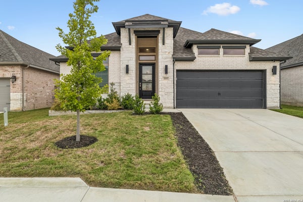 1111 ARGON WAY, SAN ANTONIO, TX 78245 - Image 451bbf1fa4fcc7ab2a35a5c71809b556/1781133163
