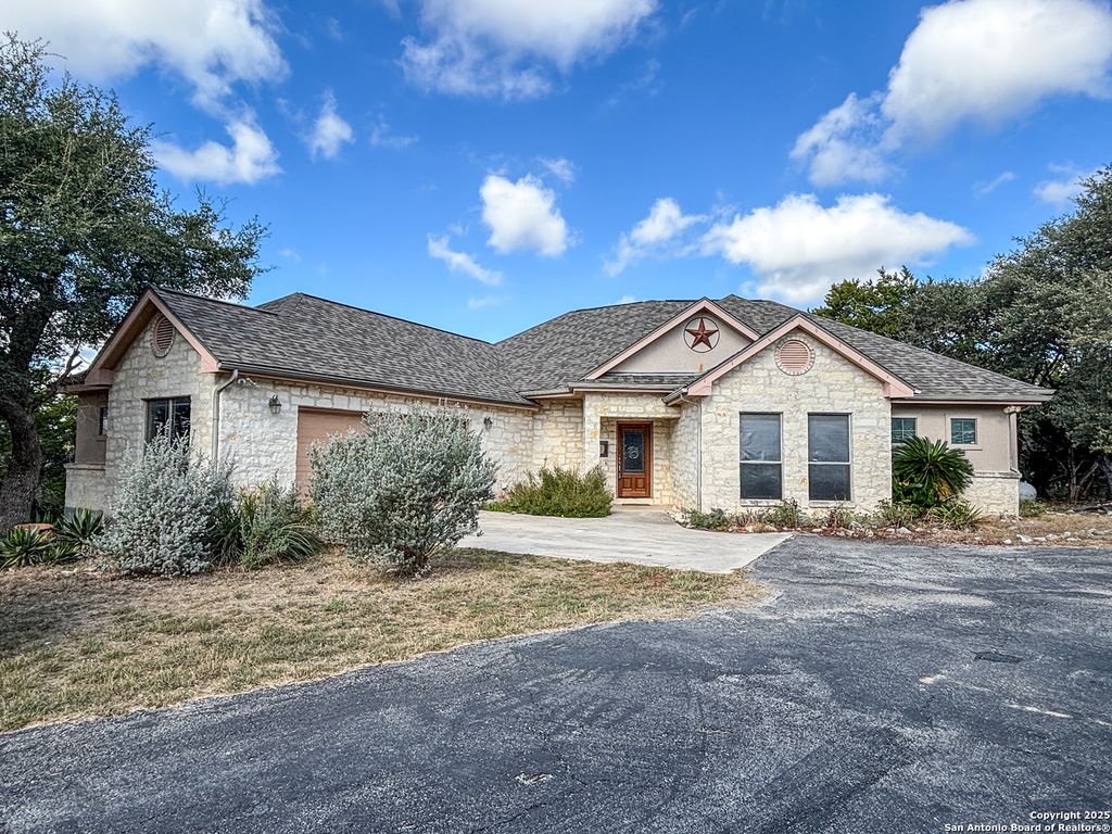 Photo of 1211 Flaman, Canyon Lake, TX 78133 (MLS # 1896635)