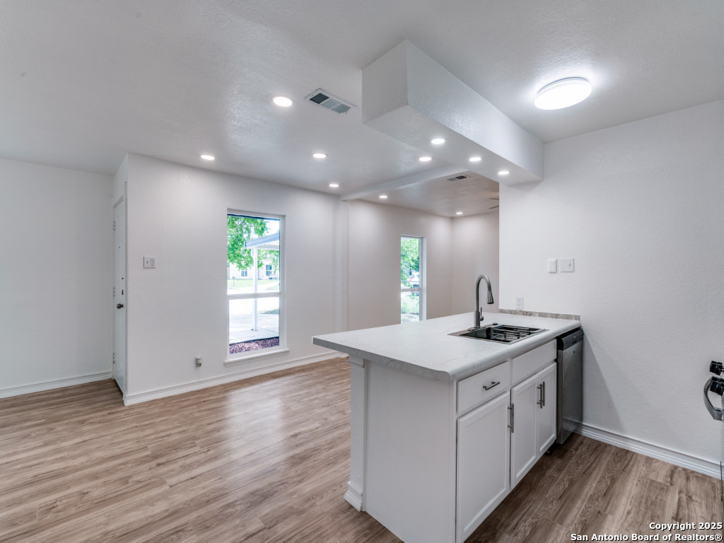 San Antonio, Texas 78220, United States, 4 Bedrooms Bedrooms, ,2 BathroomsBathrooms,Residential,Active,179127