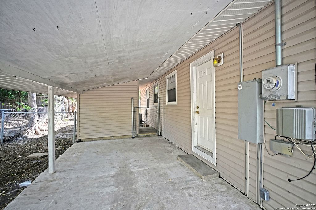 Photo of 633 S Academy, New Braunfels, TX 78130 (MLS # 1926593)