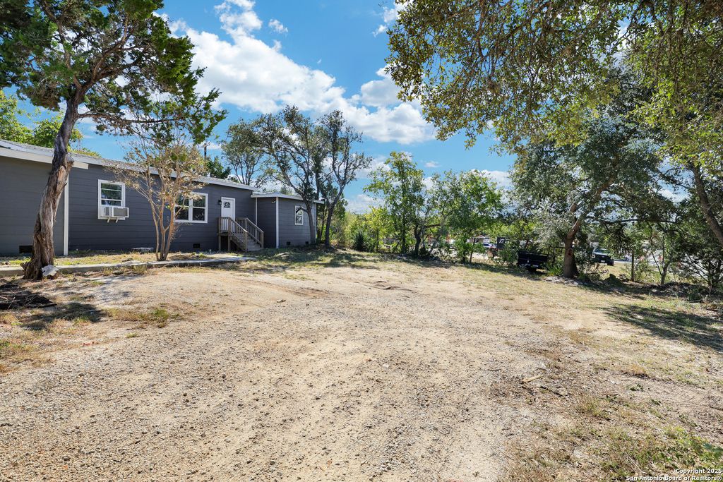 Photo of 1016 E borgfeld, San Antonio, TX 78260 (MLS # 1922315)