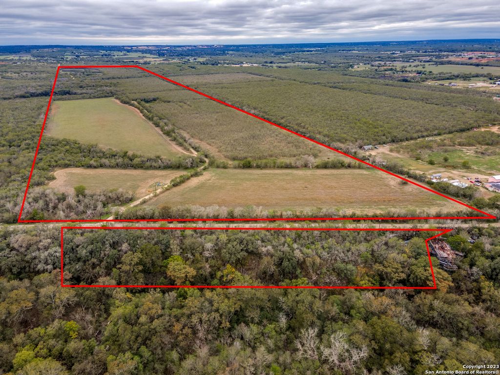 Photo of 2660 W JETT RD, San Antonio, TX 78264 (MLS # 1853898)