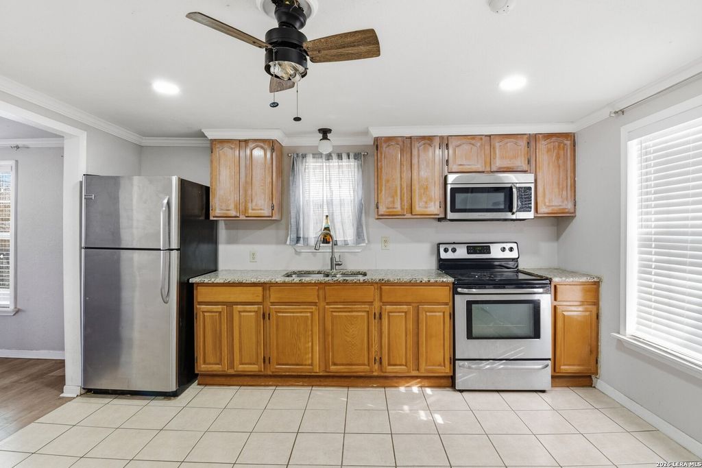 Photo of 1409 N Heideke, Seguin, TX 78155 (MLS # 1944240)