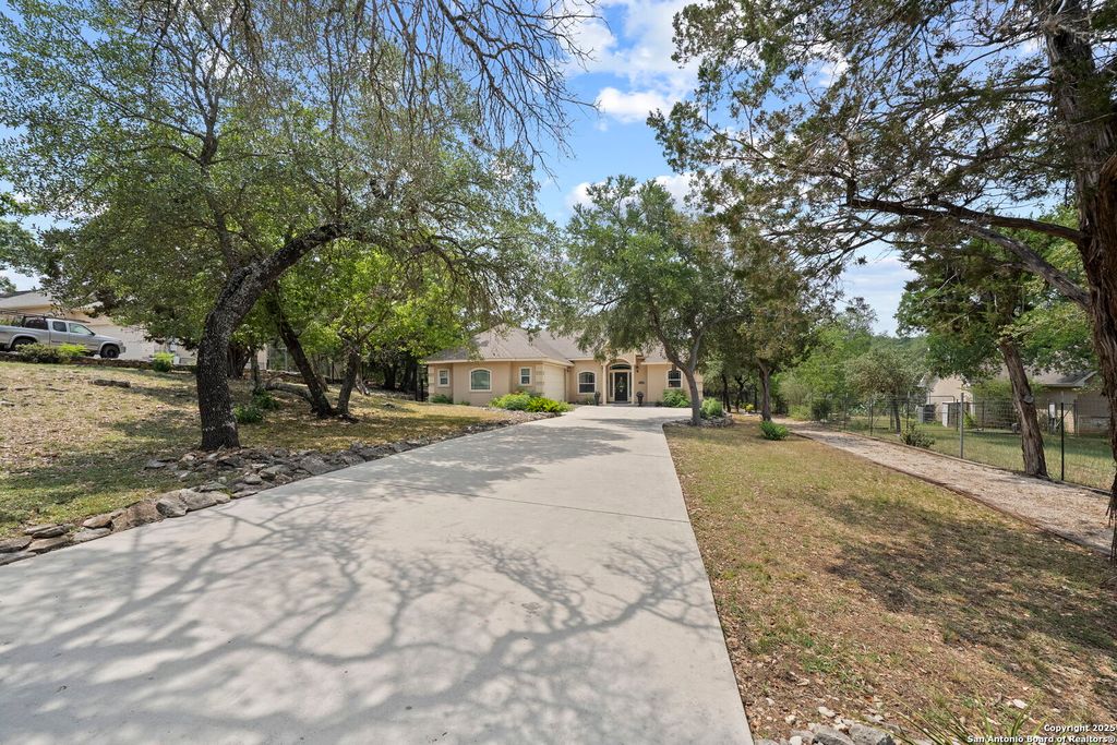 Photo of 721 Gallagher, Canyon Lake, TX 78133 (MLS # 1869541)