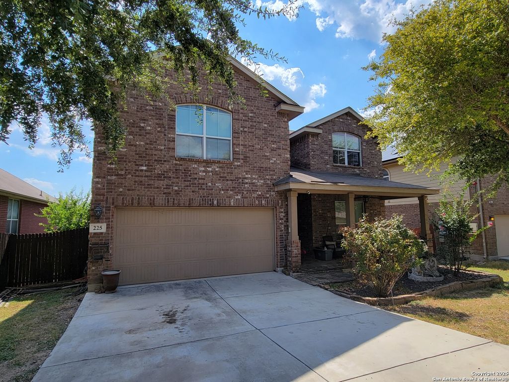 Photo of 225 KENSINGTON DR, Cibolo, TX 78108 (MLS # 1837944)