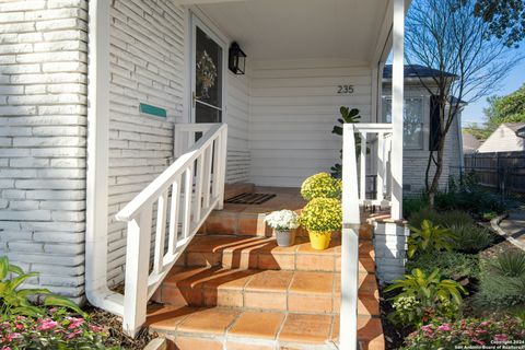 A home in Alamo Heights