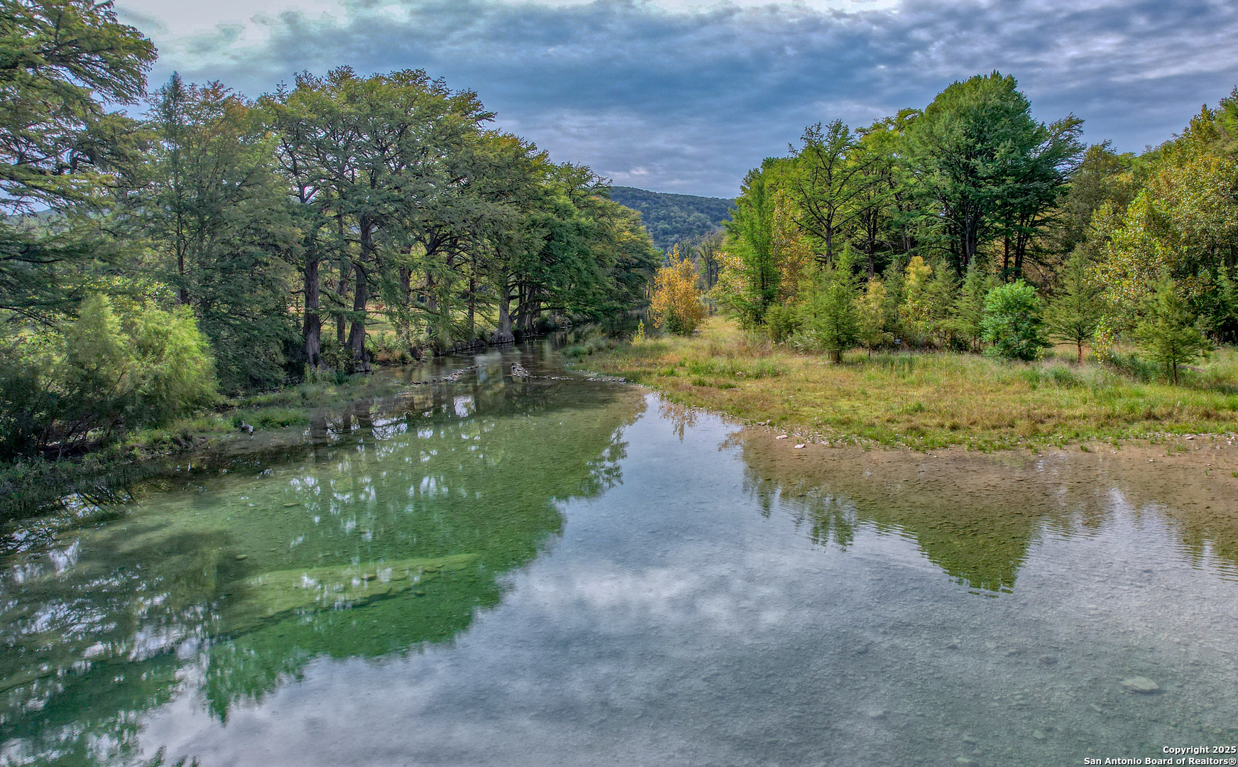 387 Madrone Loop