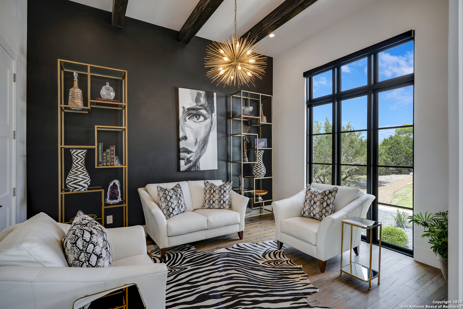 121 Greystone Point