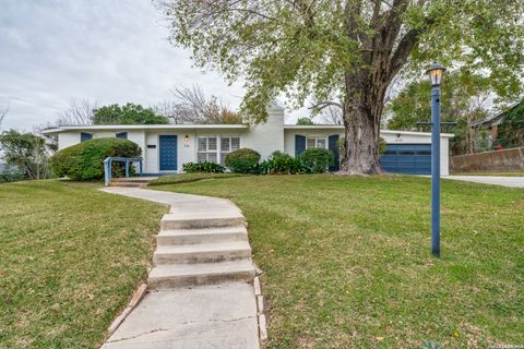 916 Morningside Terrell Hills TX 78209