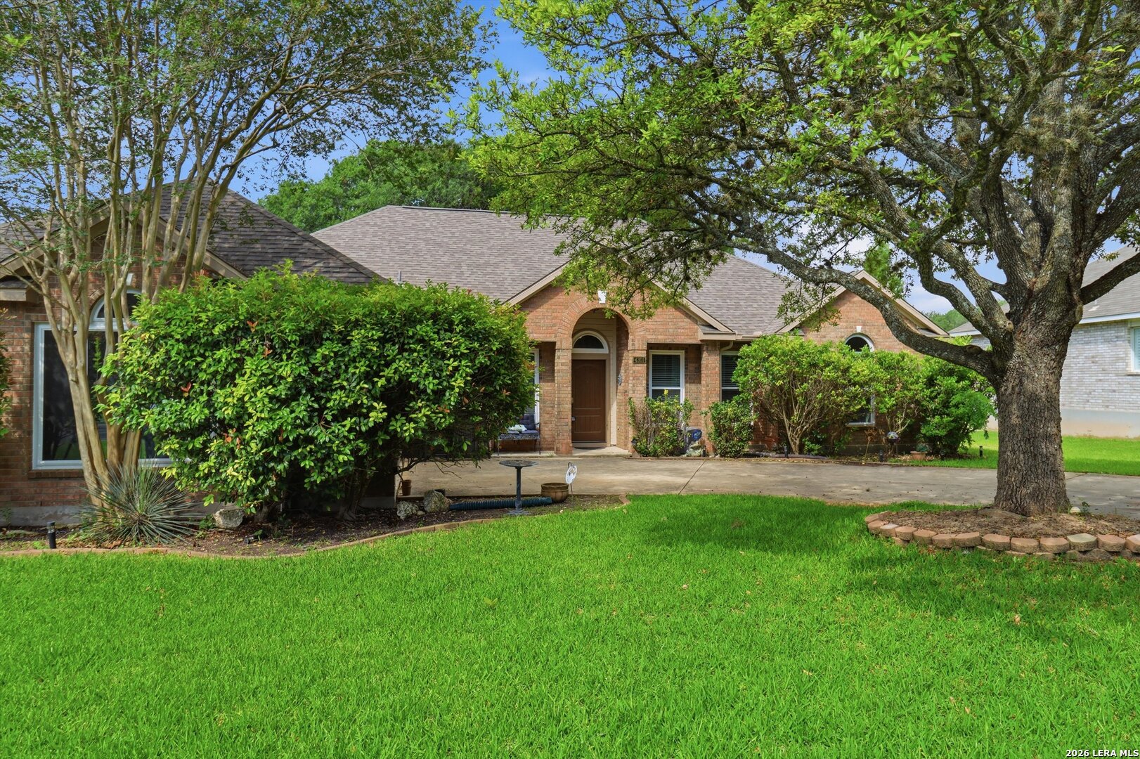 4301 Golden Oak