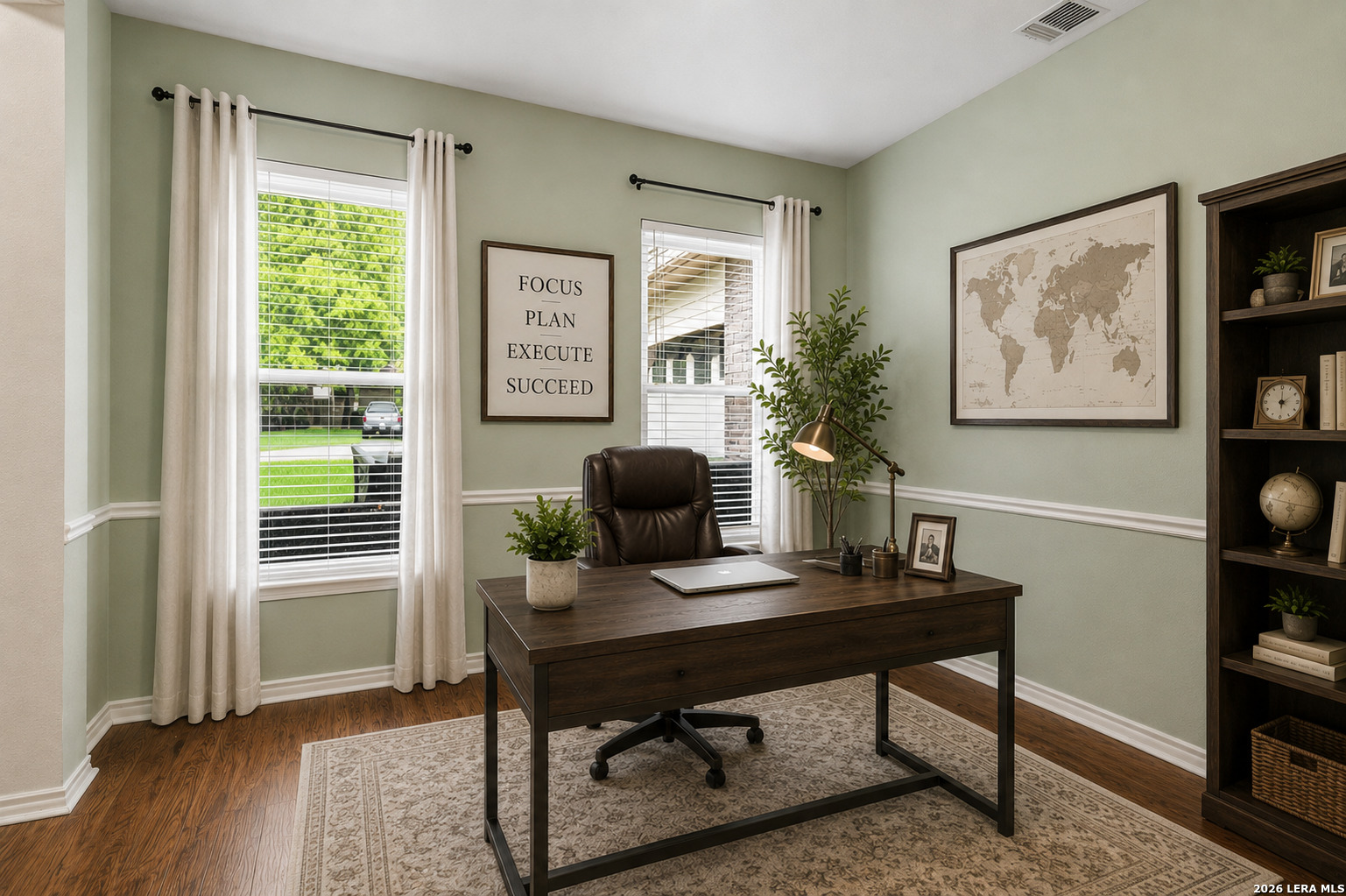4301 Golden Oak