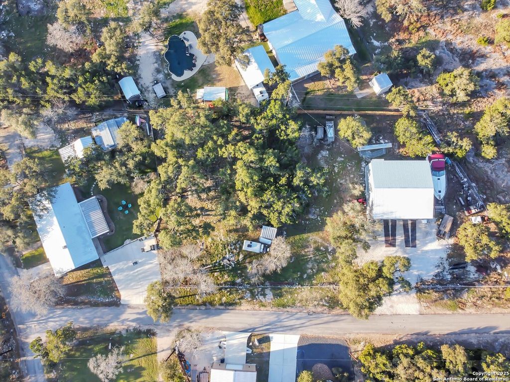 Photo of 769 Lime Rock, Canyon Lake, TX 78133 (MLS # 1917650)