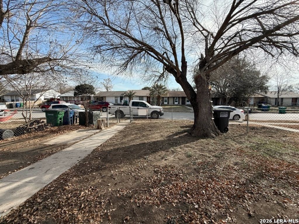 Photo of 6605 Spring Lark St, San Antonio, TX 78249 (MLS # 1938099)