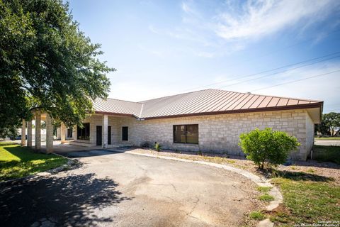 1071 Fm 2673 Canyon Lake TX 78133