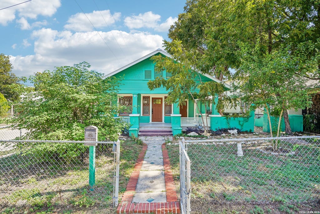 Photo of 732 N Palmetto, San Antonio, TX 78202 (MLS # 2024125)