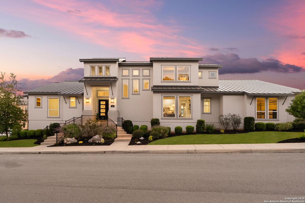 Photo of 302 Majestic Bluff, San Antonio, TX 78258 (MLS # 1909343)