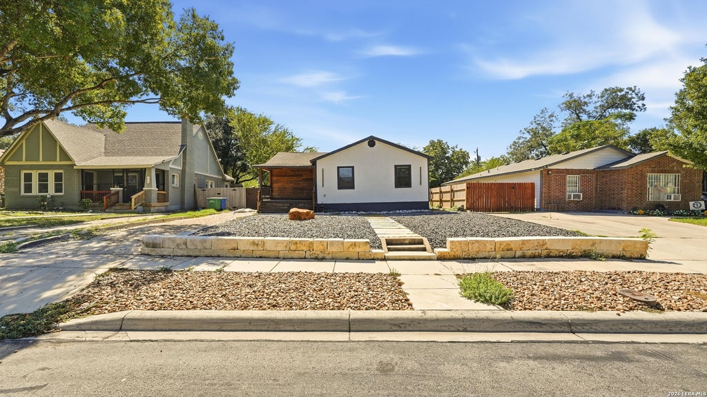 Photo of 1436 McKinley Ave, San Antonio, TX 78210 (MLS # 2022487)