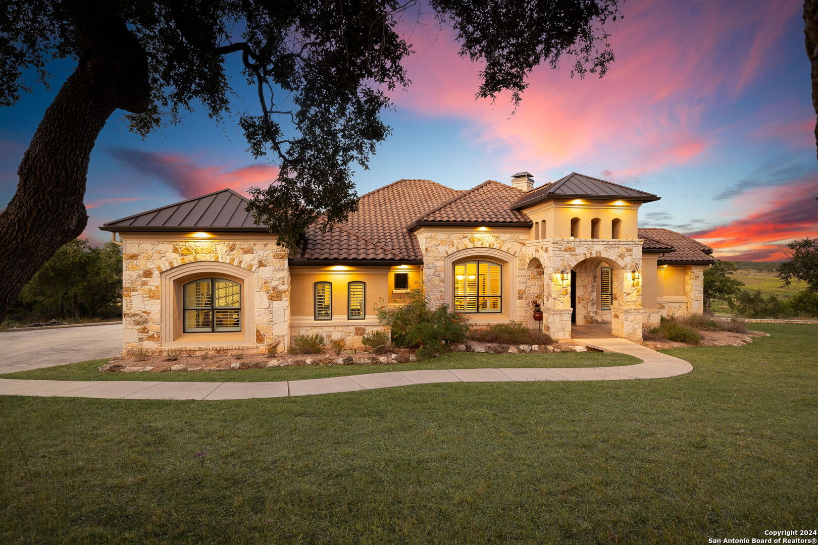 1148 Mission Way