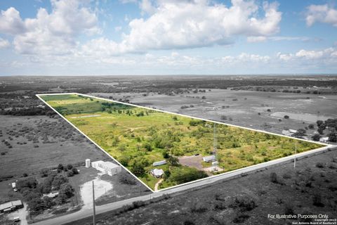 181 PINE MEADOW RD Seguin TX 78155