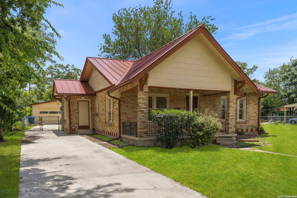 Photo of 330 BAILEY AVE, San Antonio, TX 78210 (MLS # 2001767)