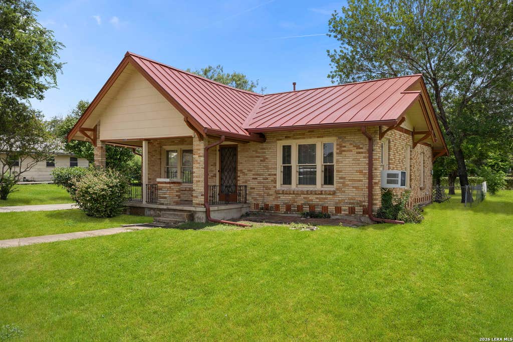 Photo of 330 BAILEY AVE, San Antonio, TX 78210 (MLS # 2001767)