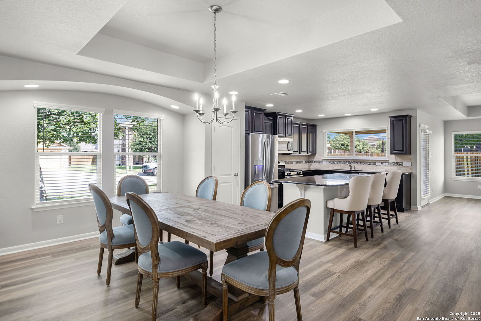 322 Creekview