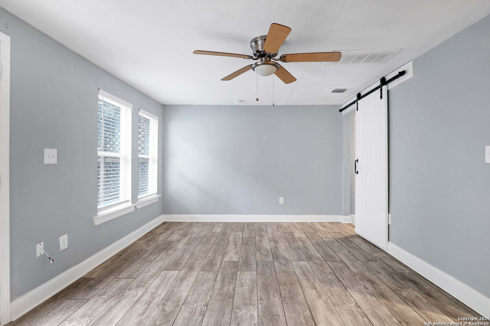527 FULTON AVE 3