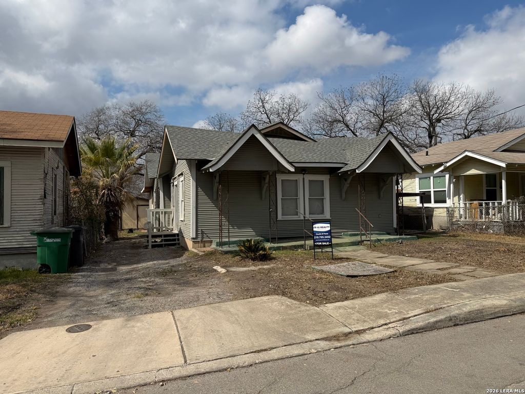 Photo of 105 Heflin, San Antonio, TX 78210 (MLS # 1969617)
