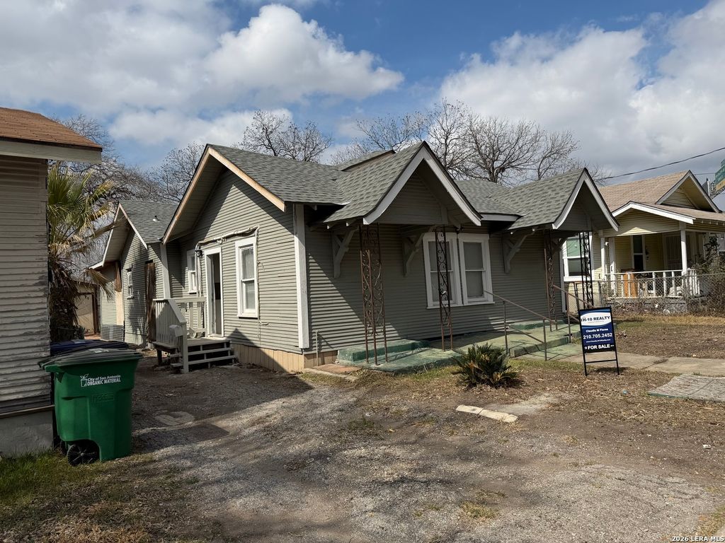 Photo of 105 Heflin, San Antonio, TX 78210 (MLS # 1969617)