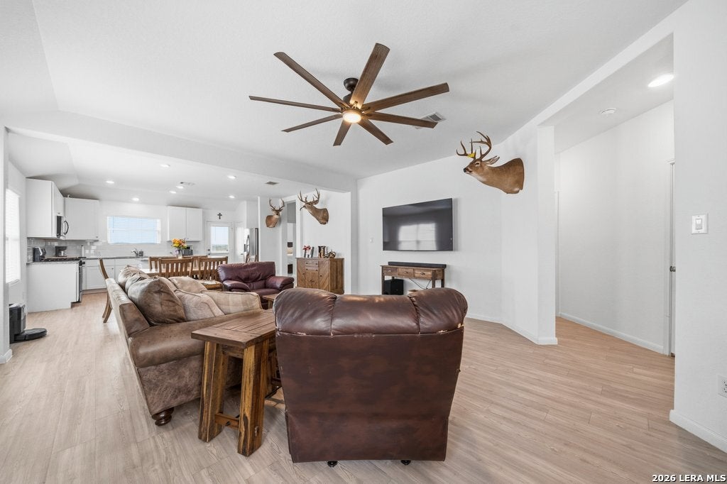5814 VESTIGE BND