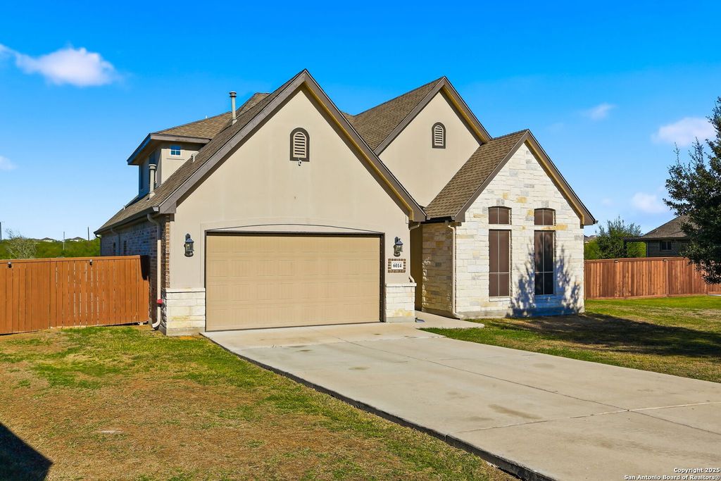 Photo of 6014 Dewdrop, Converse, TX 78109 (MLS # 1918100)