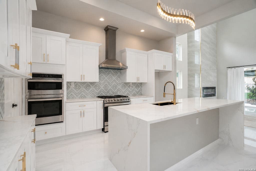 Photo of 11 LISER GLN, San Antonio, TX 78257 (MLS # 2003180)