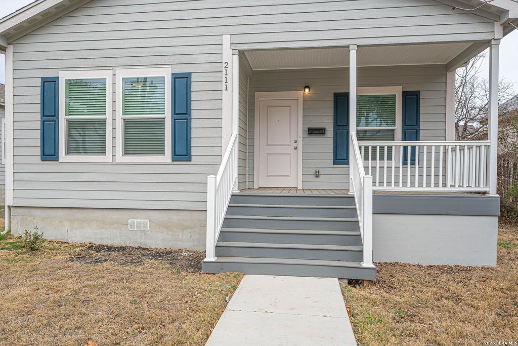 Photo of 2111 W Houston, San Antonio, TX 78207 (MLS # 1948273)