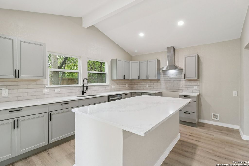 Photo of 318 trafalgar, San Antonio, TX 78216 (MLS # 1924508)