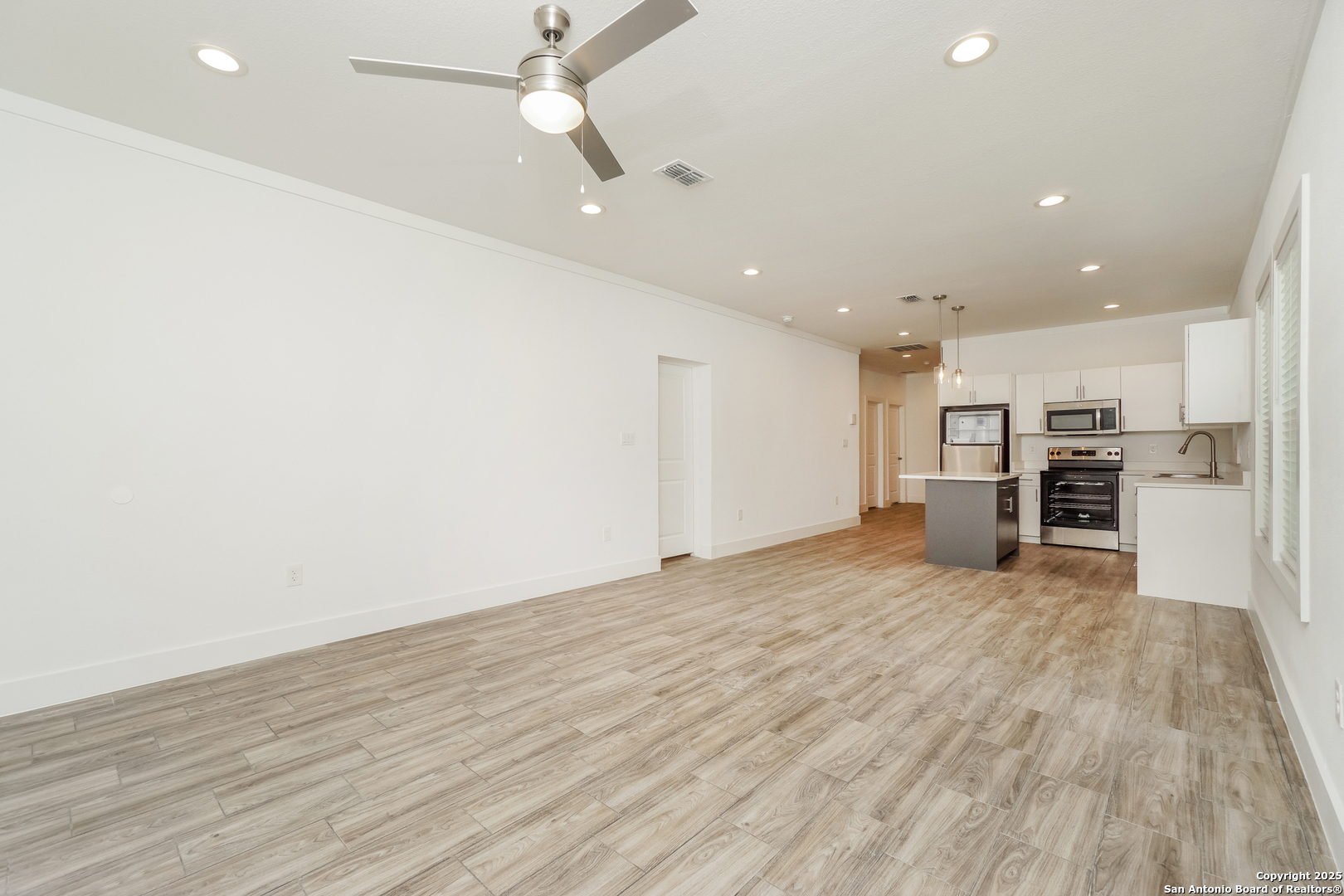 623 Belmont