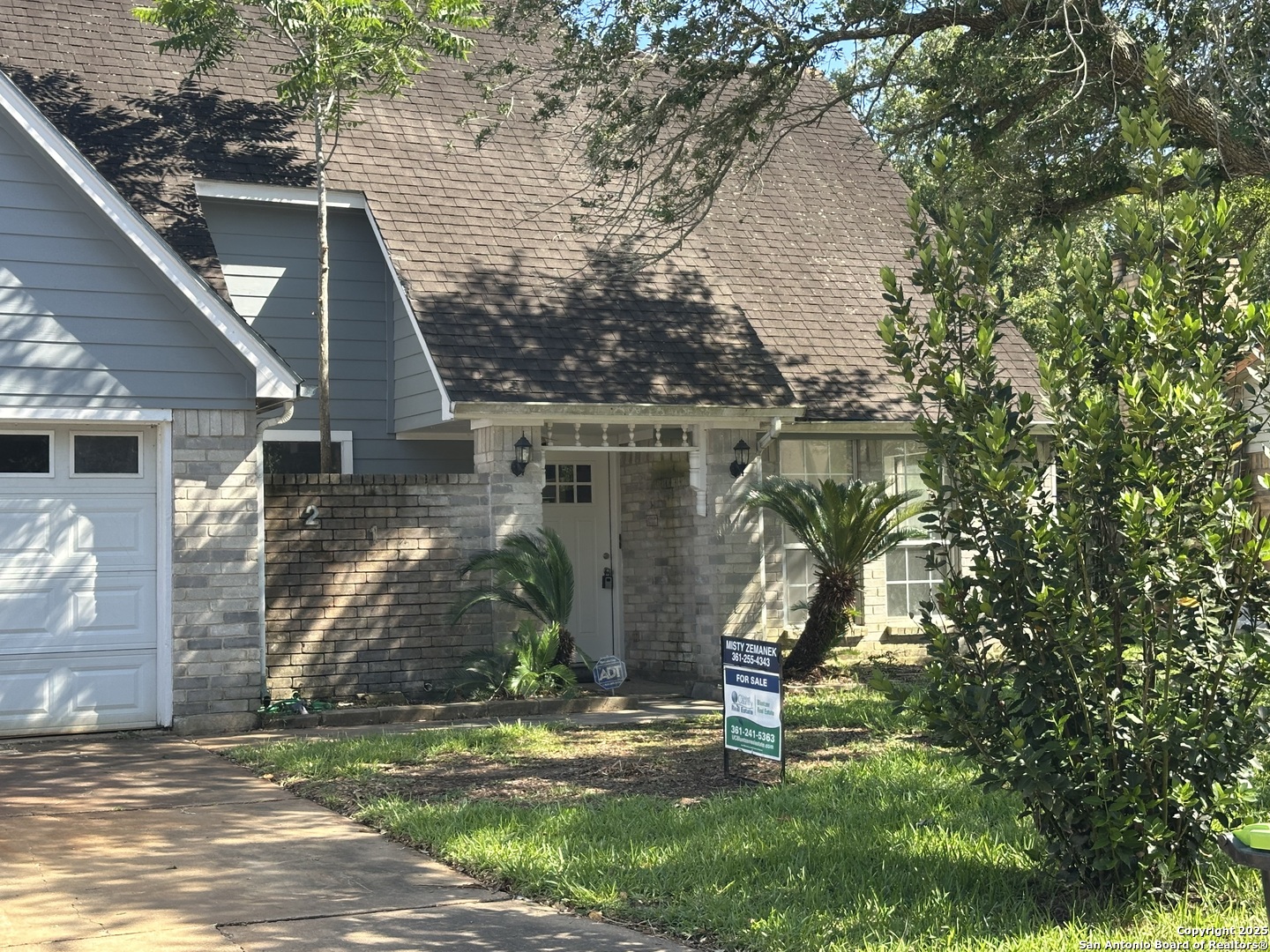 2616 El Camino Dr