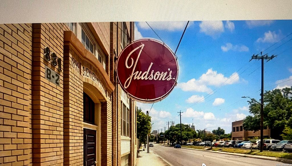 Photo of 831 Flores 2212 #2212, San Antonio, TX 78204 (MLS # 1941056)