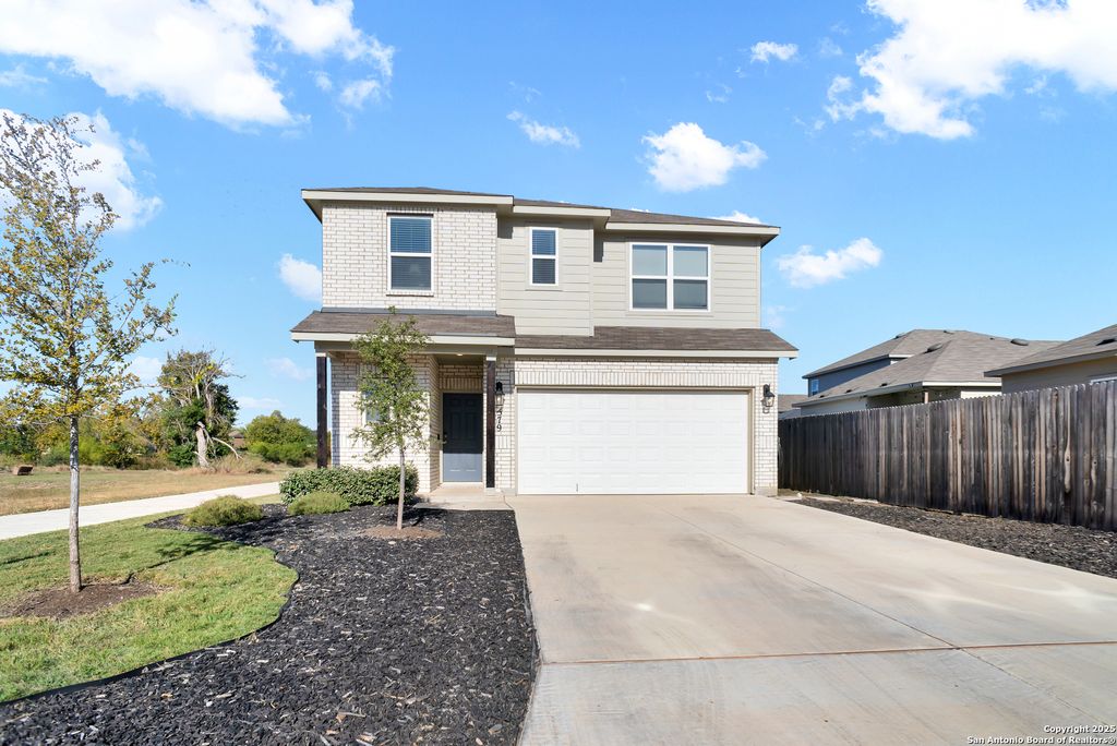 Photo of 579 Jennifer, New Braunfels, TX 78130 (MLS # 1921666)