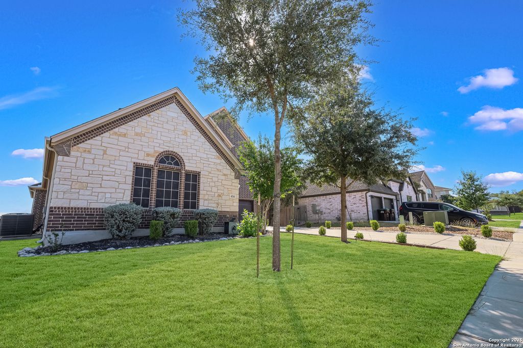 Photo of 434 TAHOE AVE, San Antonio, TX 78253 (MLS # 1914785)