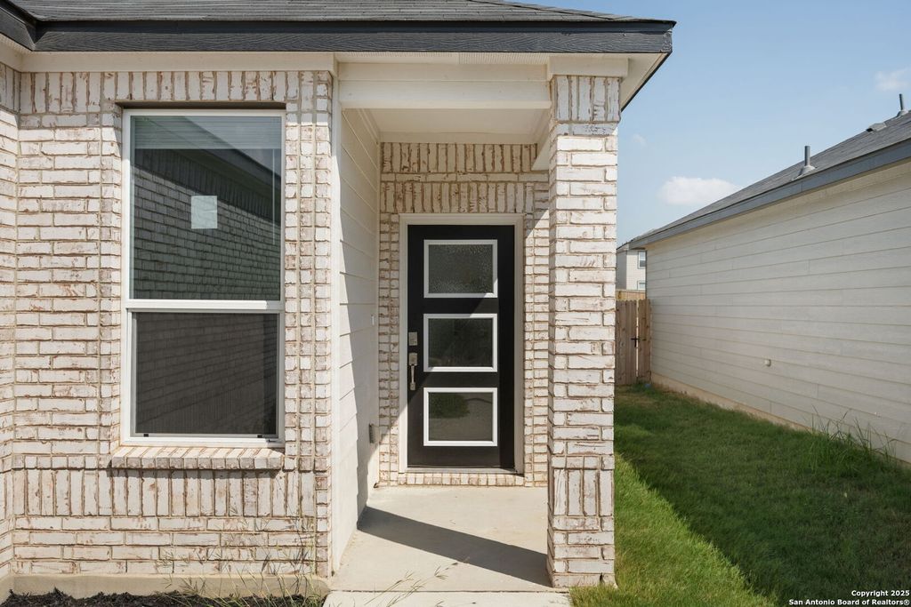 Photo of 3435 old almonte, San Antonio, TX 78224 (MLS # 1915251)