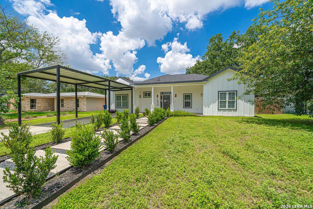Photo of 539 BRIGHTWOOD PL, San Antonio, TX 78209 (MLS # 1744374)