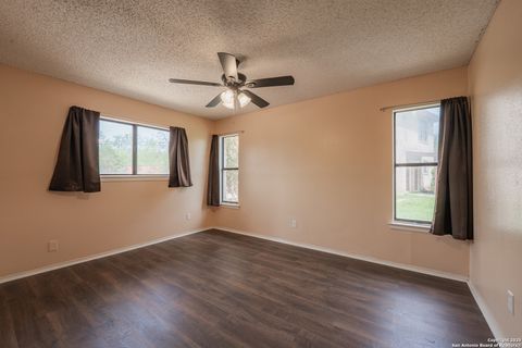 Tiny photo for 1002 River Oak MAIN #MAIN, Seguin, TX 78155 (MLS # 1888071)