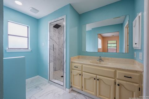 Tiny photo for 1002 River Oak MAIN #MAIN, Seguin, TX 78155 (MLS # 1888071)